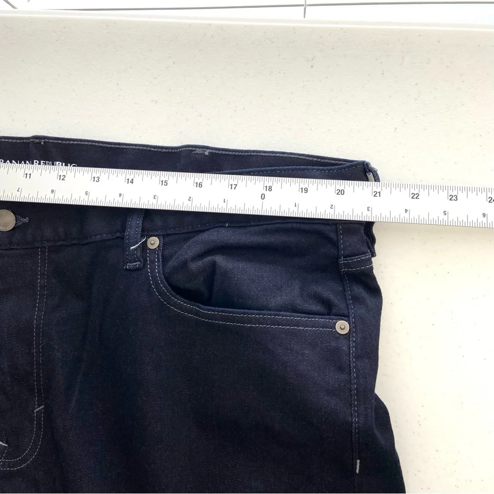 Banana Republic The Traveler Jeans Men‎ 42x32 Slim Fit Stretch Blue Denim.